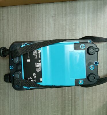 Druck DPI610E Customizable Pressure Calibrator with 4.4in Backlit Display and G1/8 Female and 1/8 NPT Adaptors