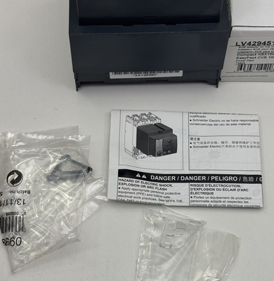 Schneider Contactor, LV431541 standard motor mechanism module MT250, ComPact NSX250, 220/240 VAC 50/60 Hz, 208/277 VAC 60 Hz