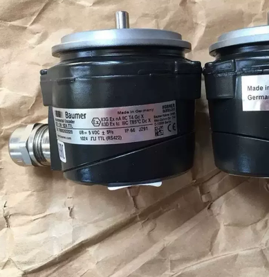 New Original BAUMER OG71 DN 256 CI Incremental Encoder with Optical Sensing IP66 Protection and 10000 rpm Operating Speed